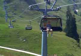 Chair lift in Lungern