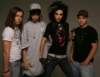 billisholdingatokiohoteldesignedmp3playertherestofthebandathisside_small.jpg