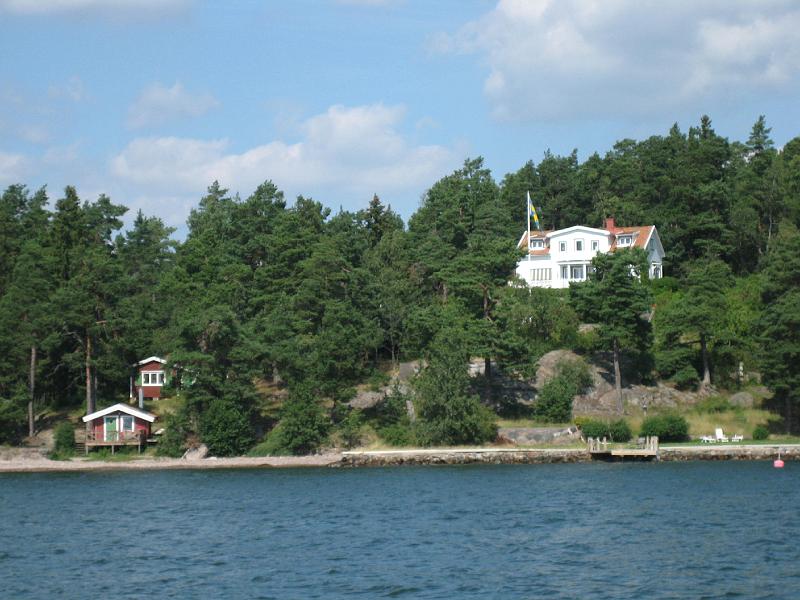 IMG_0955_Fint_hus_vid_vattnet1